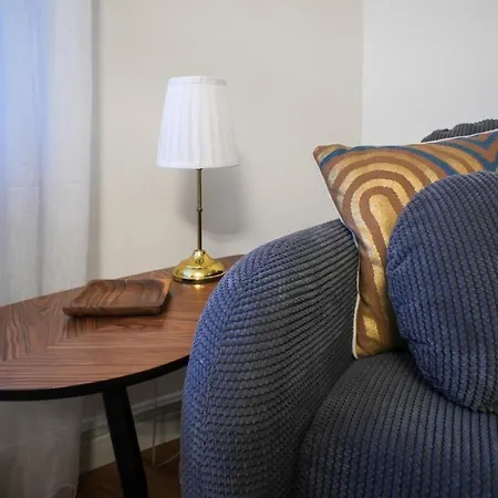 Stylish 1-bedroom In Center With King Bed Dzīvoklis *